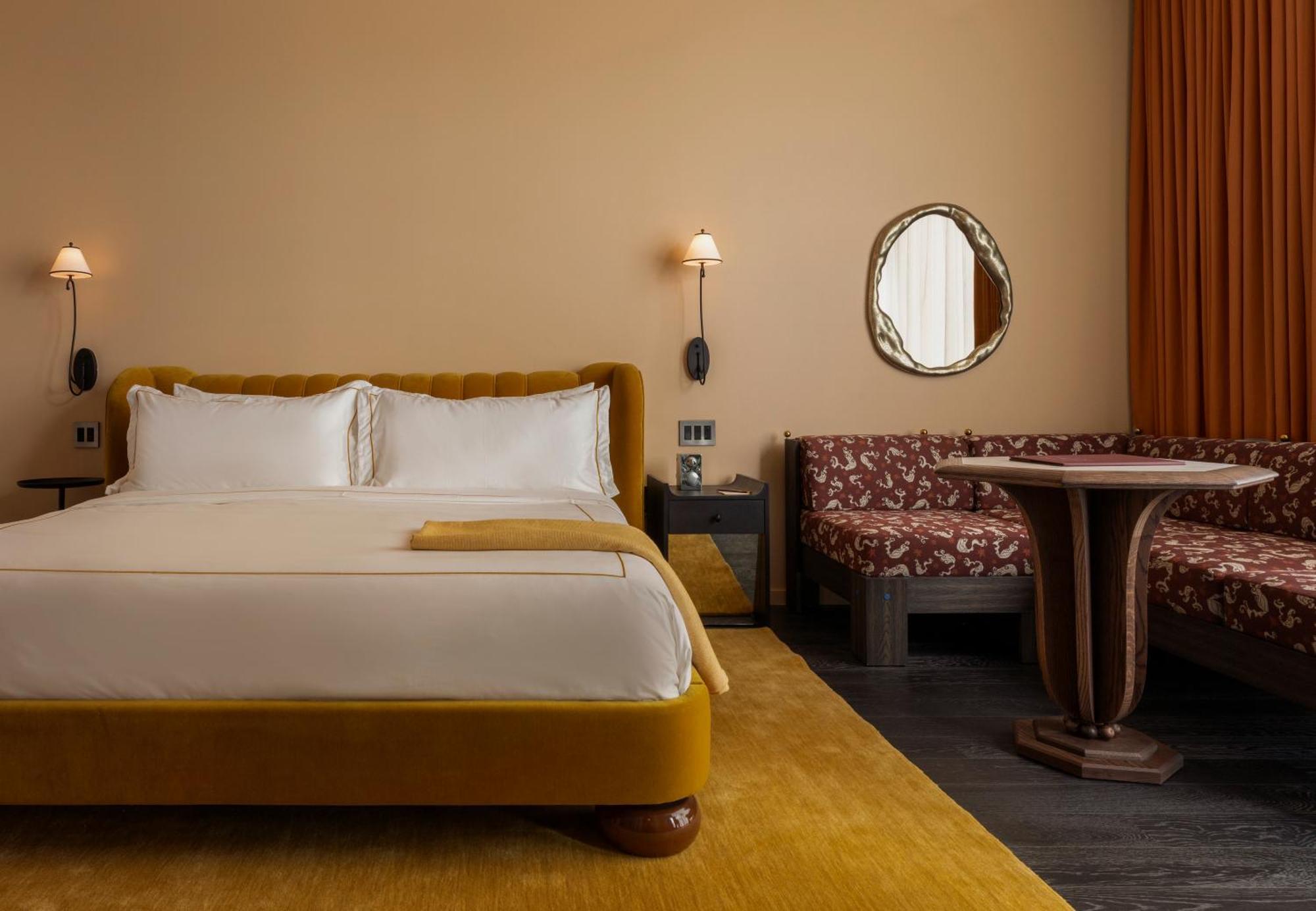 Saint Augustine Hotel Houston